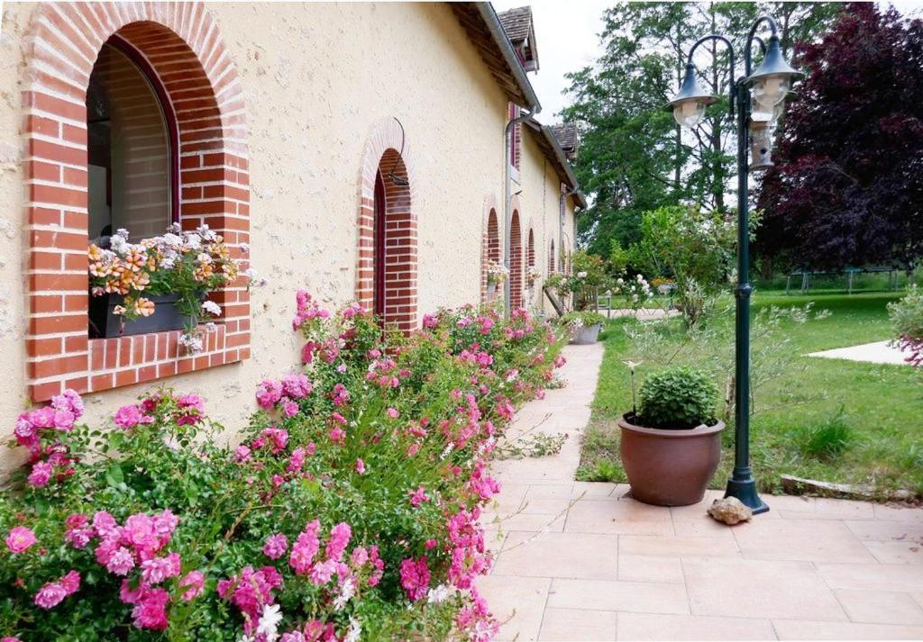 Le Clos Bener Yvre-l'Eveque Exterior photo
