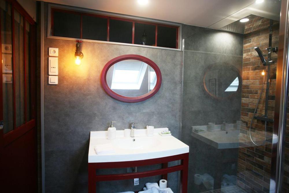 Le Clos Bener Yvre-l'Eveque Exterior photo