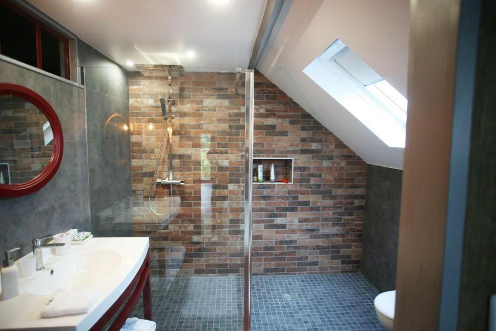 Le Clos Bener Yvre-l'Eveque Exterior photo